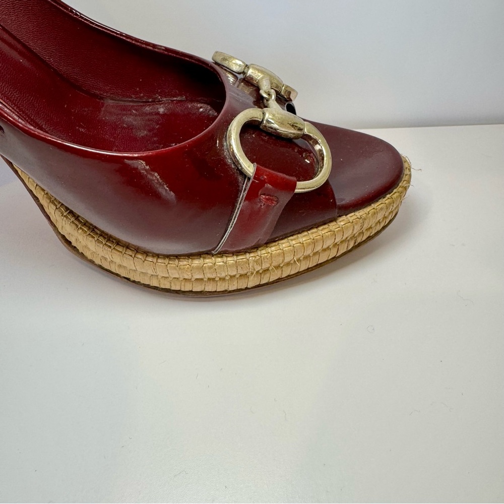 Gucci Burgundy Patent Leather Sandal W Bamboo Platform & Horsebit Accent Sz 8.5 - Picture 10 of 15
